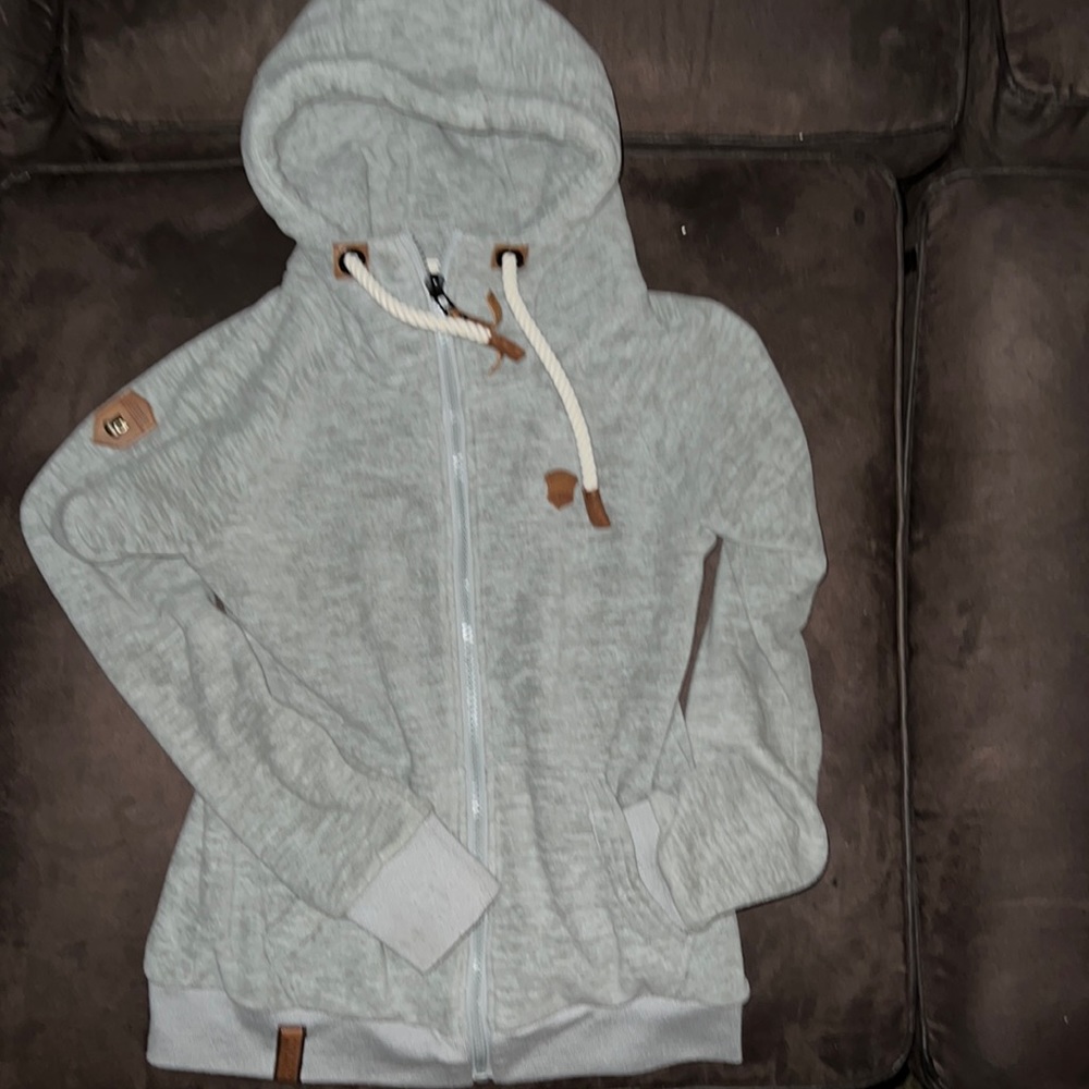 Women’s medium, heavy, warm, full, length, zip, sweater/fleece.